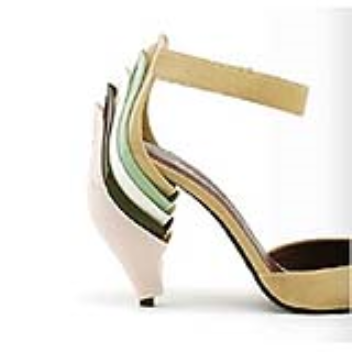 Footwear with interchangeable heels