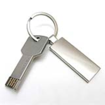 Usb key in the shape of a key