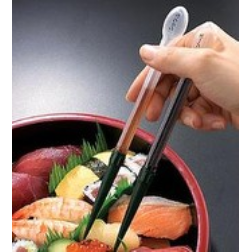 Soy-sauce-dispensing chopsticks