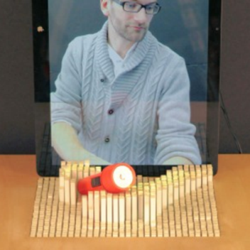 3D Display Allows Remote Manipulation Of Objects