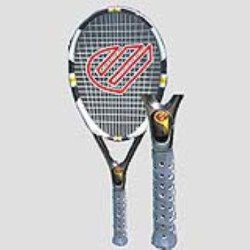 Tennis raquet with a built-in air conditioning system