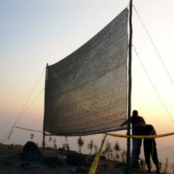 MIT’s new fog harvester in action