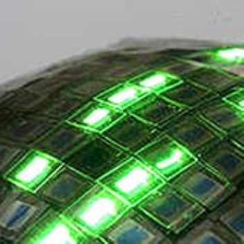 Organic electroluminescent display that can be stretched and folded like rubber