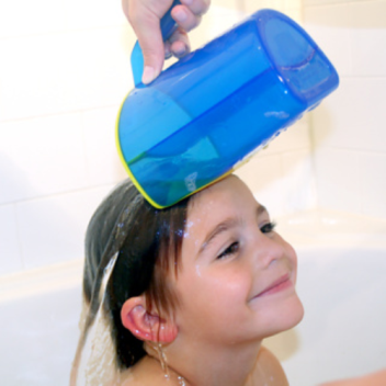 Shampoo Rinse Cup makes rinsing easier