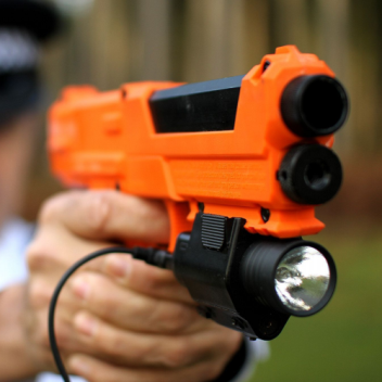 Accurate over distances up to 40 meters, the gun allows police to tag villains with DNA which should in theory "remain on an offender for weeks."