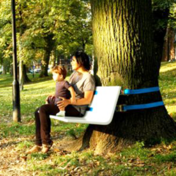 Mobile Tree Bench