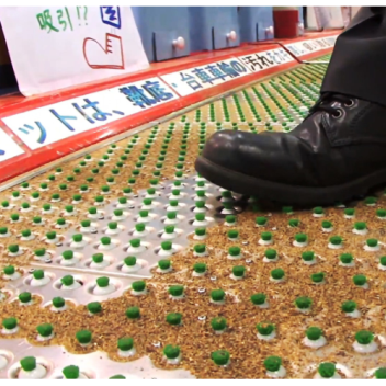 Suction mat helps clean shoe soles