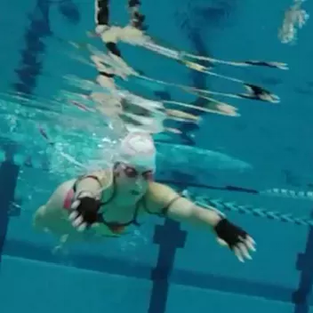 Training tech lets competitive swimmers hear water pressure